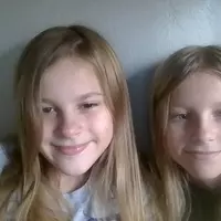 me and my sister forever K-L (krissyforever67)