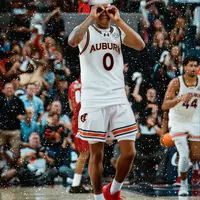 W y o T a z ✞ (tazwithdaswifts)