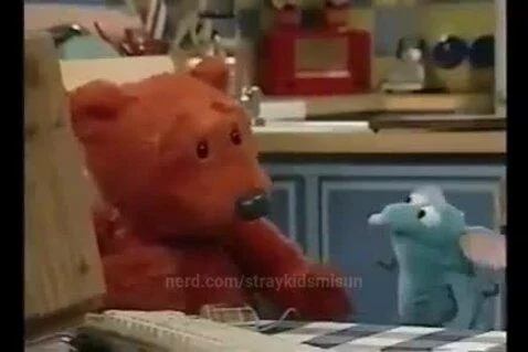 reposting this from twitter bc it's making me lose my mind by straykidsmisun