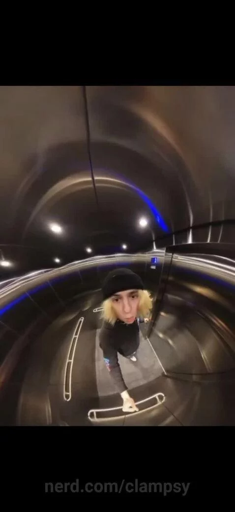 Elevator time! by clampsy