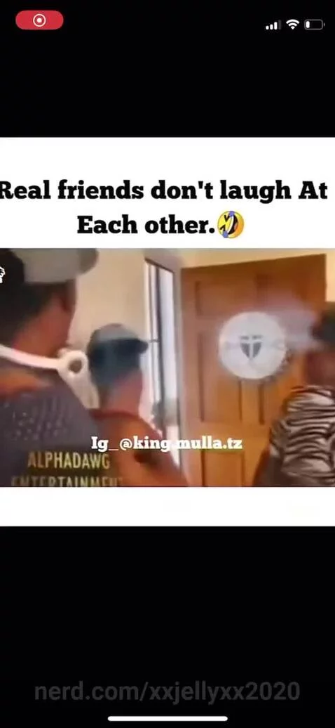 Friend never laugh at each other😂🤣🤣 by xxjellyxx2020