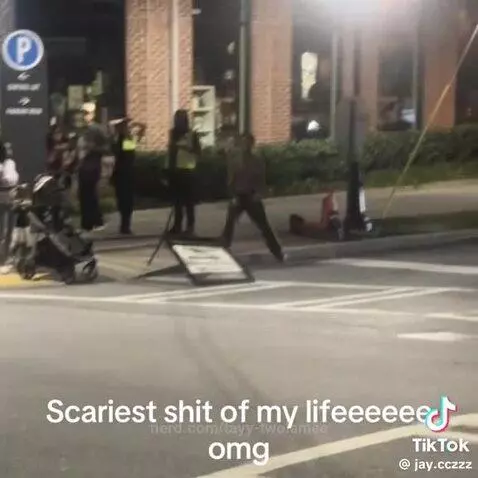 😭 by tayy-twolamee