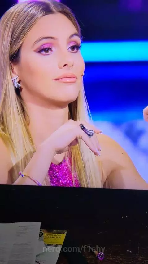 PLZ EXPLAIN WHAT THIS SHOW IS BRO!!!! by f1shy