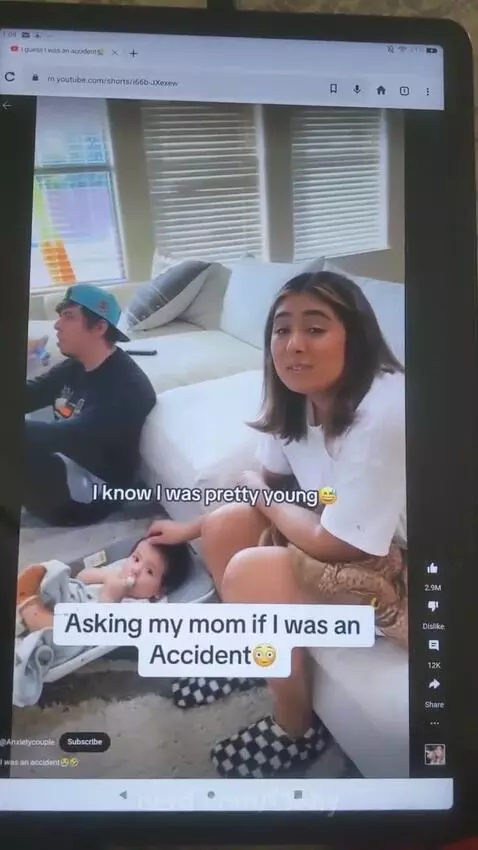 THE DADS REACTION THO😂😂😂 by f1shy