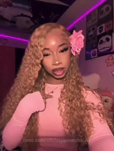 Her fine ahh!!.💕 by chrissybennobabyy