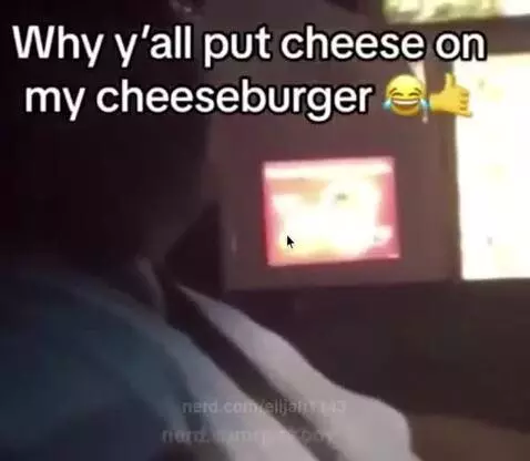 why did yall put chess on my  chessburger by elijah1143