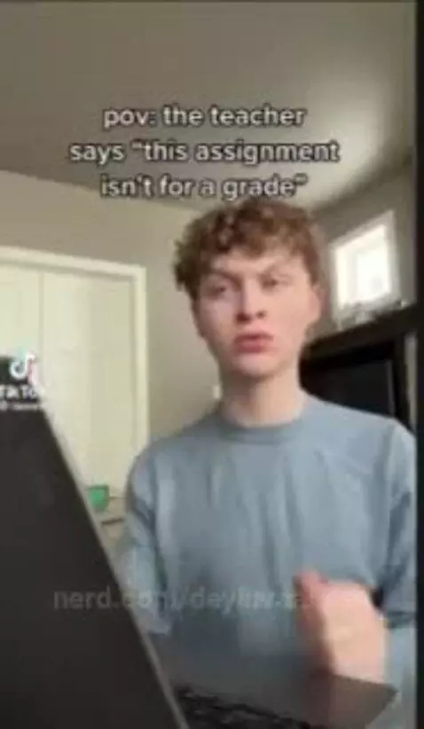 this is how I be like ....why do the work? by deyluvaaliyah