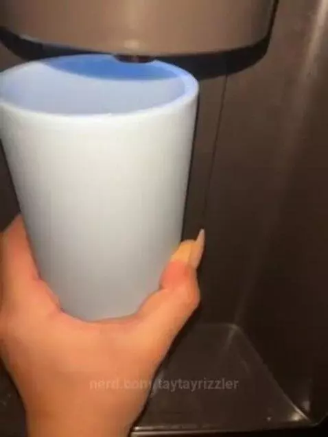 Time to drink my Starbucks drink by taytayrizzler