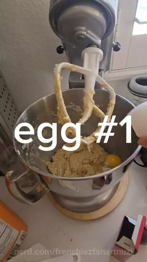 The timing/ratio for each song is wild 😭
The song called Don... by frenchiezfanartnuzi