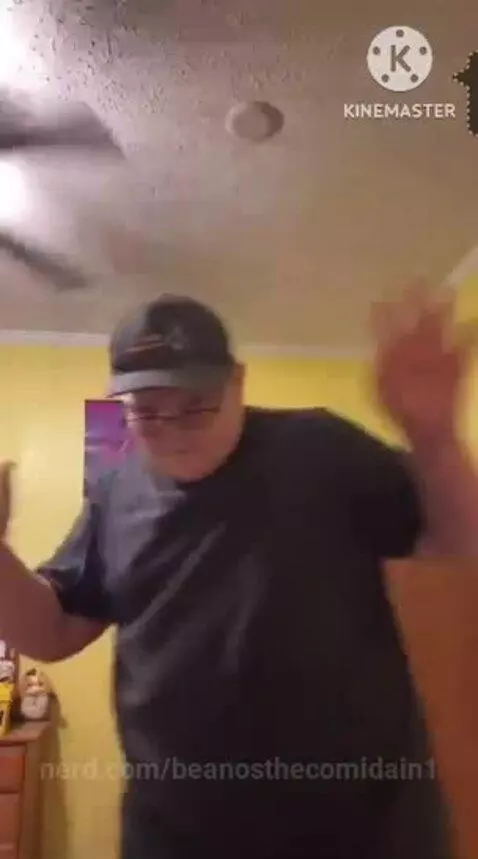New iPhones be like by beanosthecomidain1