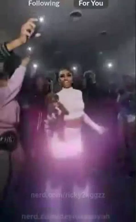 Video by ricky2kggzz