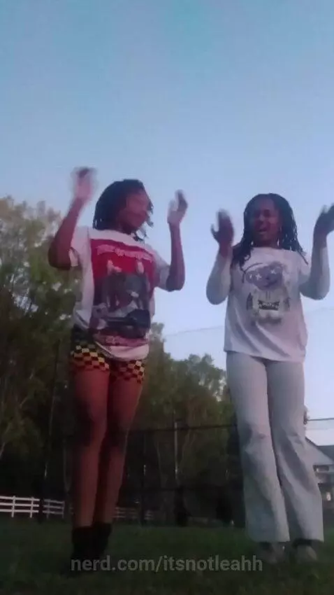 It's getting cols outside🥶✌🏽 by itsnotleahh