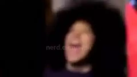 scream by with