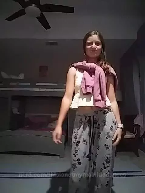 Uhh so like she didnt like that dance💃 by thisisnotmymainidodances