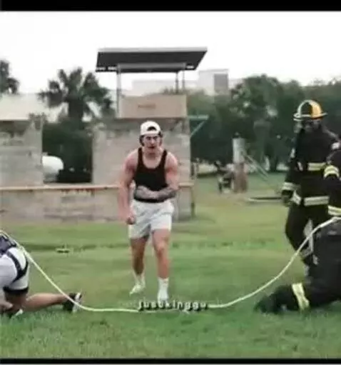 FIREFIGHTERS VS BODYBUILDERS 💀 by izeyah