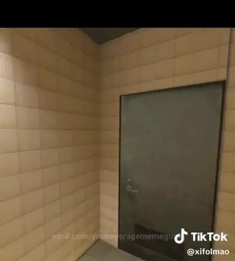 the most average day in Garrys Mod Mcdonalds by youraveragememeguy2