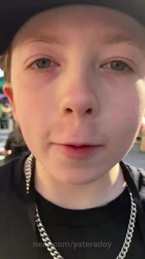 My band singer had my phone and These are from California by yateradoy