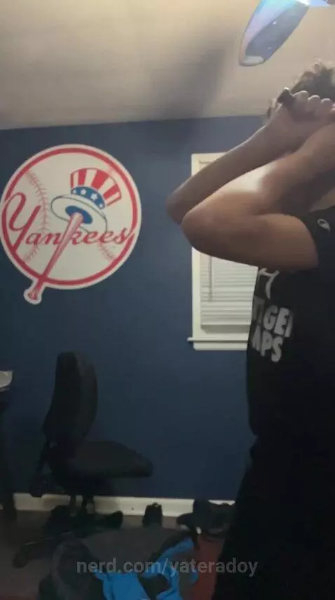 Now my swing when hitting left handed by yateradoy