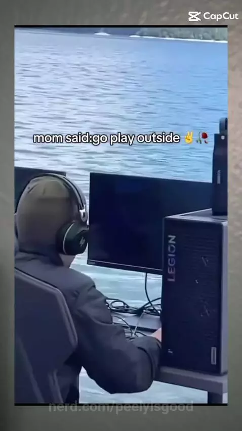 Video by peelyisgood