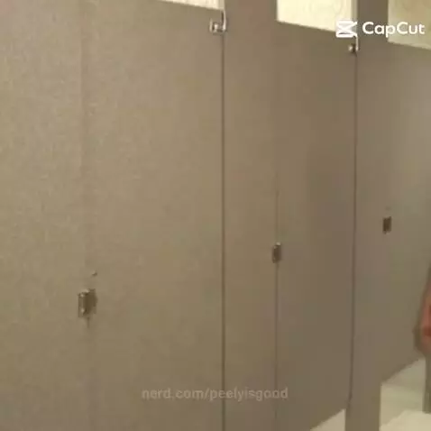 Elephant in the bathroom by peelyisgood