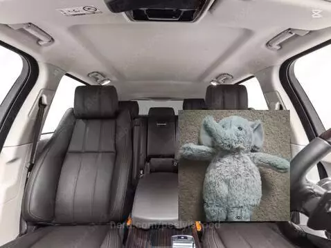 Elephant works at McDonald's by peelyisgood