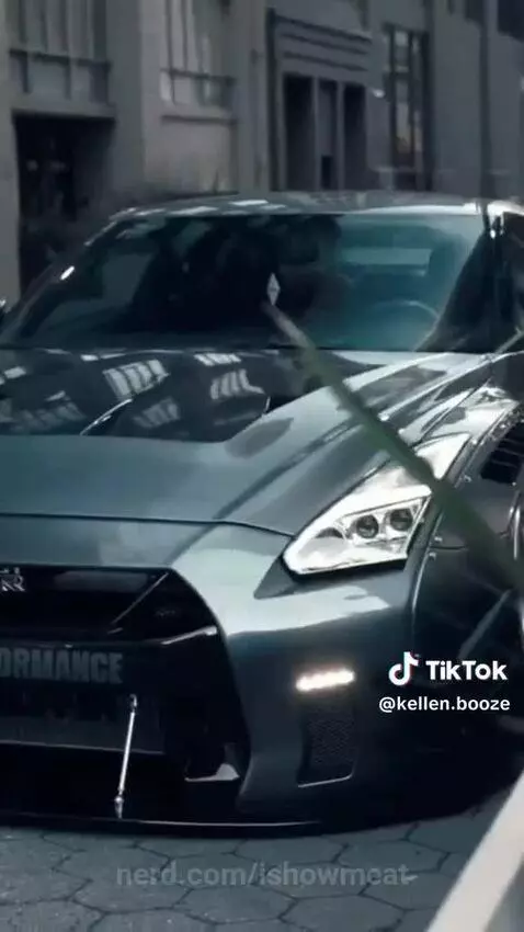 Video by ishowmeat
