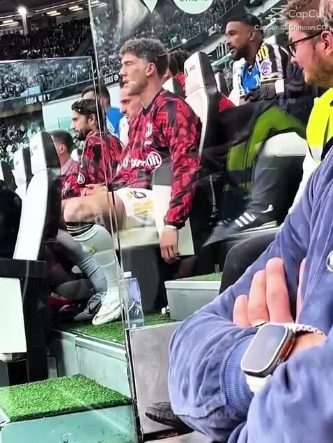 W edit by drfinsalot2