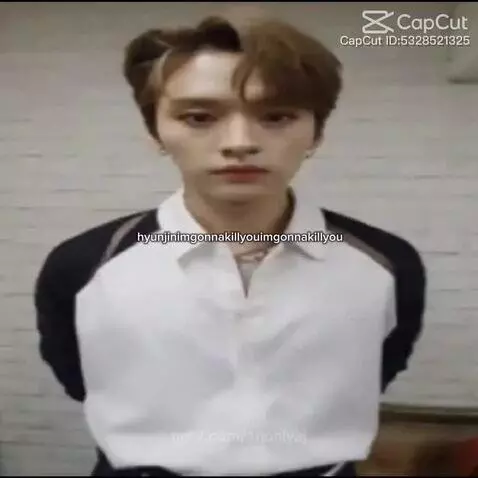 Hyunjinimgonnakillyouimgonnakillyou by 1nonlyaj