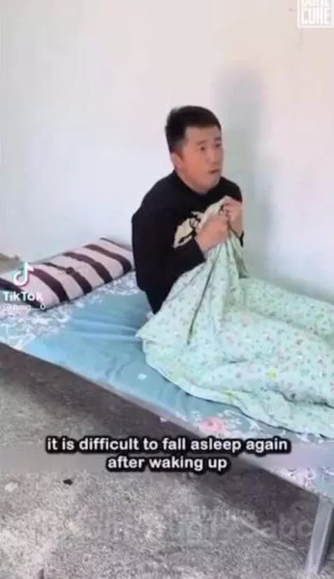 Very human by hufjhffuvv