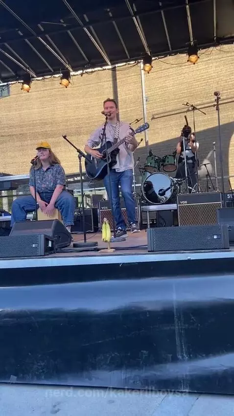 Video by kakerilboysa