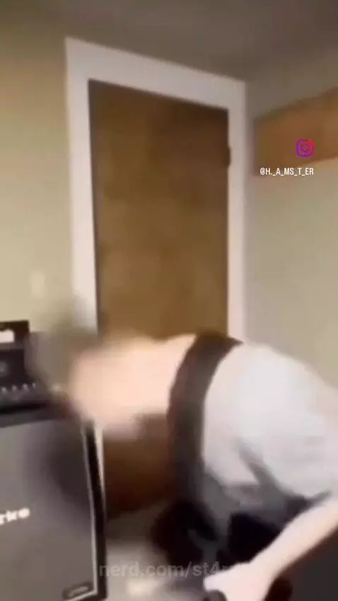 Idk how to feel rn… 💔💔💔 by st4rz