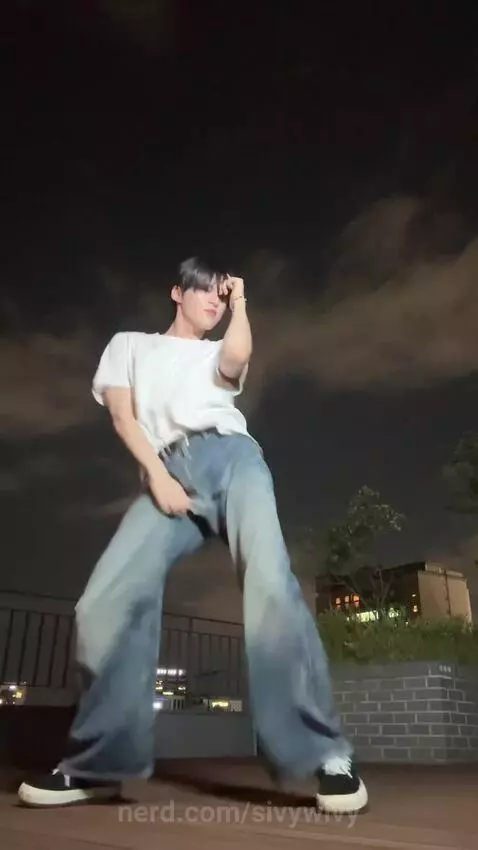 hanbinnnnn by sivywivy
