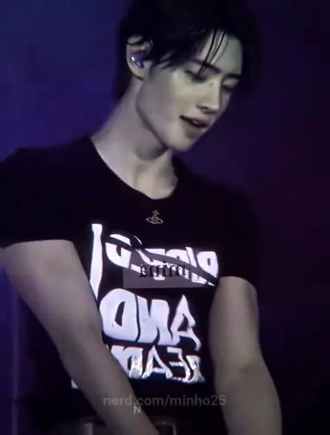 HEHEHEHEHEHE by minho25