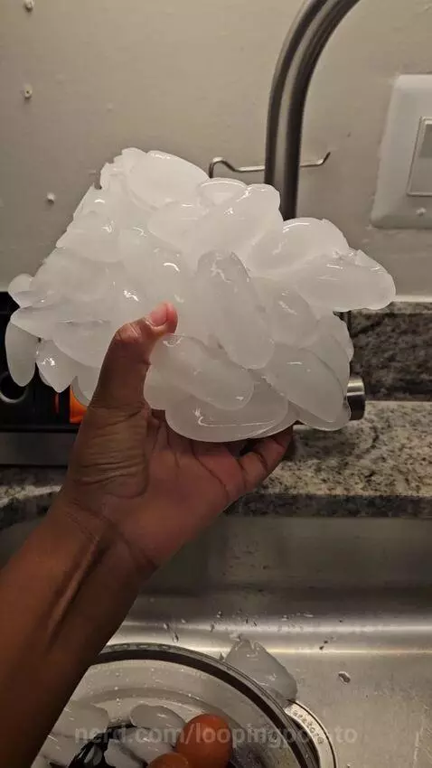 When I leave the ice machine on  for 1 second by loopingpotato