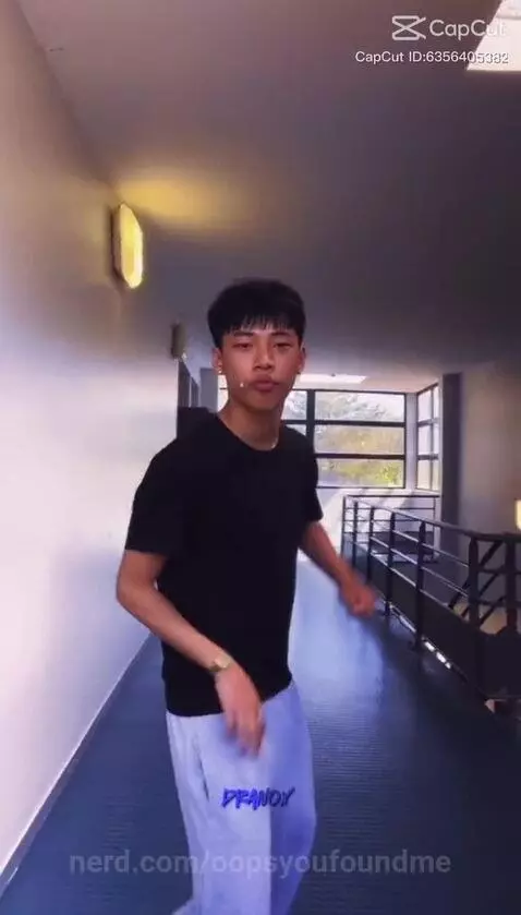 GIVE  ME MORE IDEAS by oopsyoufoundme