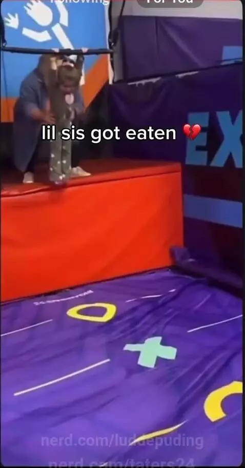 💔💔💔 by luddepuding