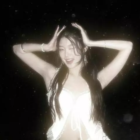 Touch🫧(What next??👀) by maknaemenace