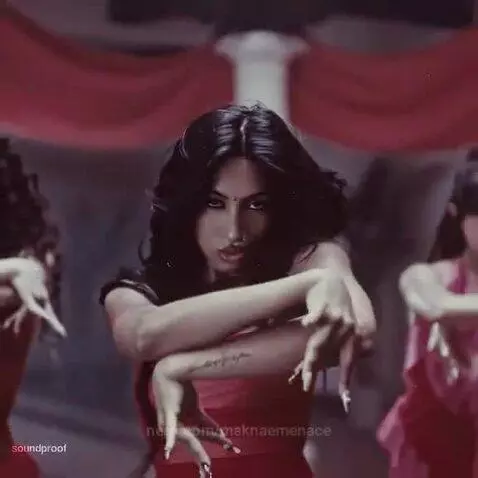 "THROWWW THEE PHONEEE😍" by maknaemenace