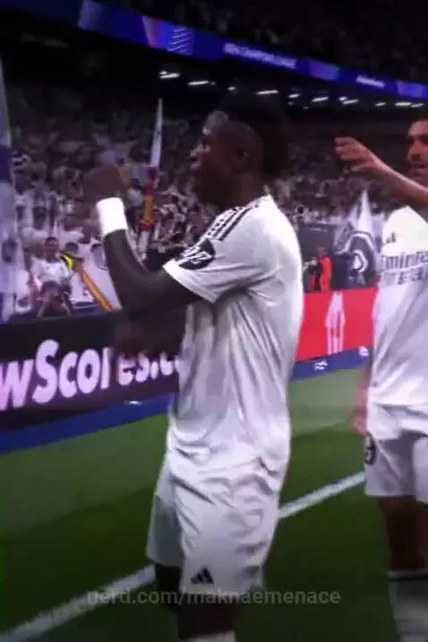 vini😮‍💨 by maknaemenace