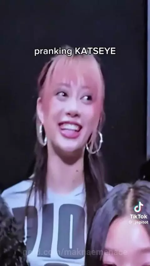 "Its a lipsync-" by maknaemenace