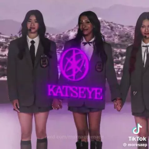 cr: @moresaep on tt🎀 by maknaemenace