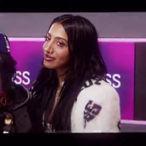 lara rajj🩷 by maknaemenace