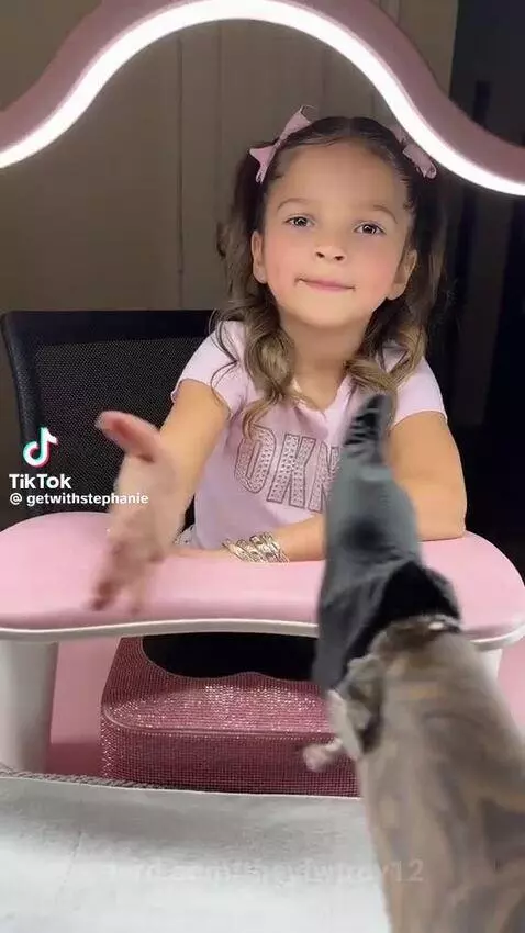 Clock itttt by theyfwtroy12