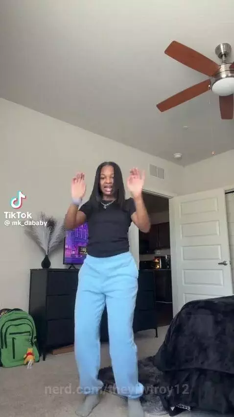 Video by theyfwtroy12