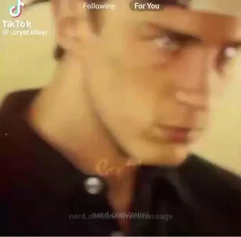 BRO HE IS SUCH A FINEEEEE ACTOR!!! by mimi