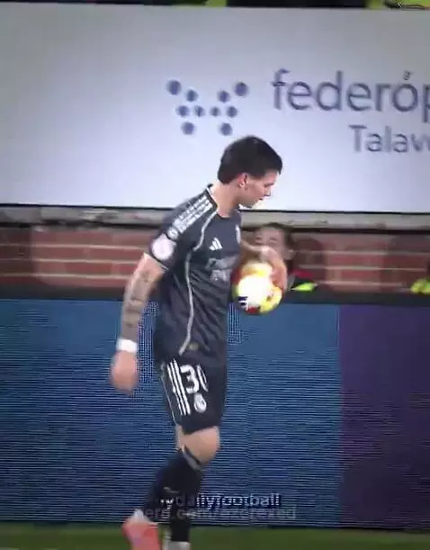 When Brain Stops Working 🧠🔥 by exerexed