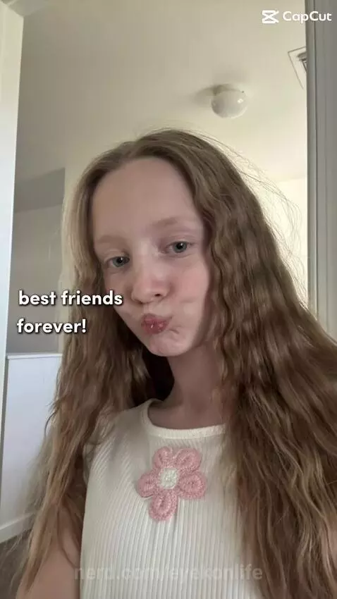 She didn’t betray me she just doesn’t talk to me by eyekonlife