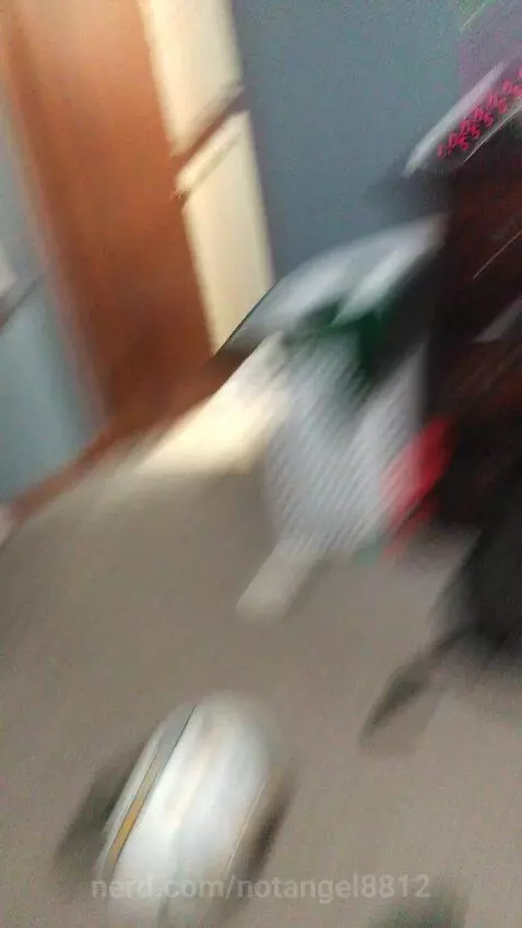 Odd one out always comes to the top by notangel8812