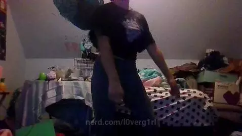 i forgot the name of the song by l0verg1rl