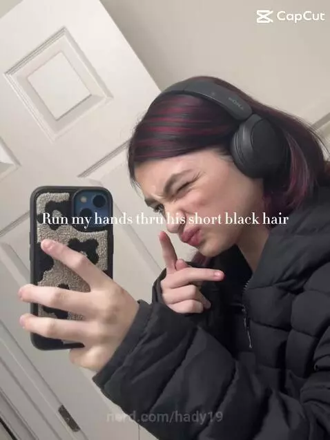 NEW CRUSH!?!?😻 by hady19